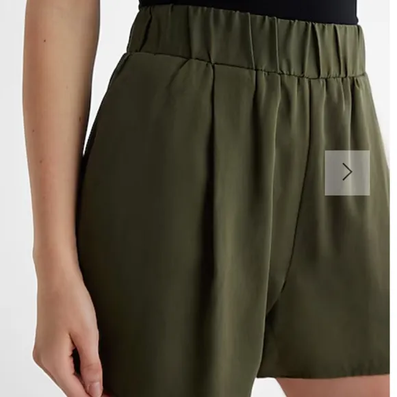 NWT! Express - Super High Waisted Satin Pleated Pull On Shorts
