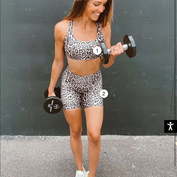 NWT Onzie High Rise 5” Biker Short in Leopard Print Size XS Athleisure Shorts