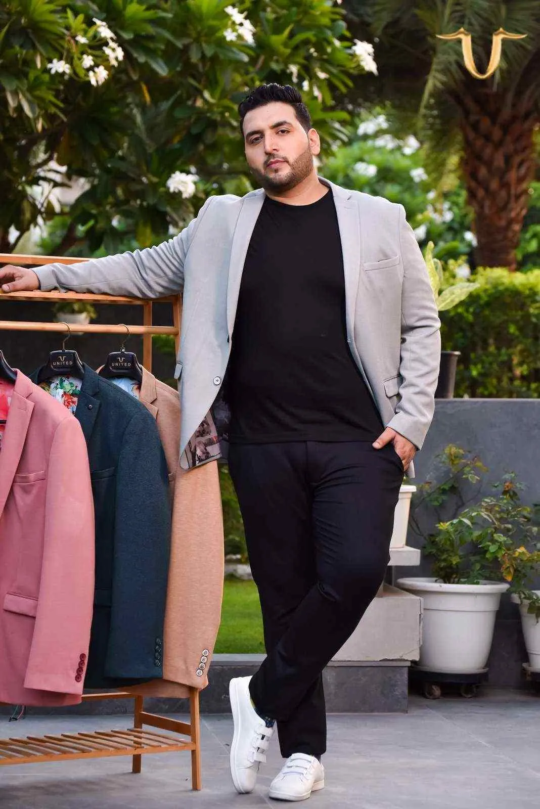 Plus Size of Grey Stretchable Knitted Blazer