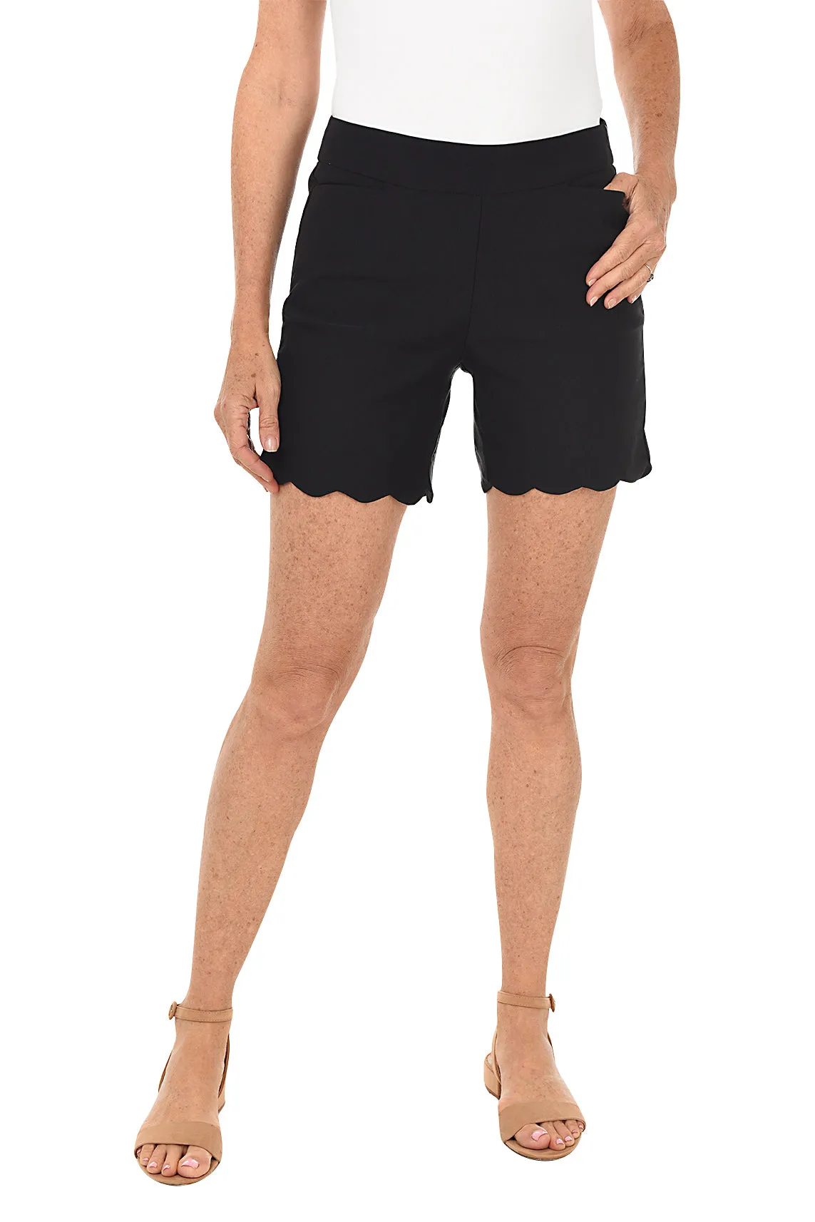 Pull-On Stretch Scallop Short