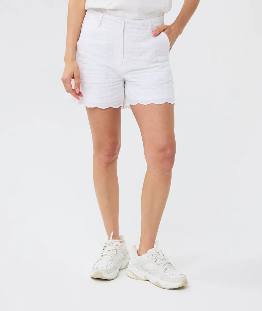 SALE Chicken Embroidery Shorts- White