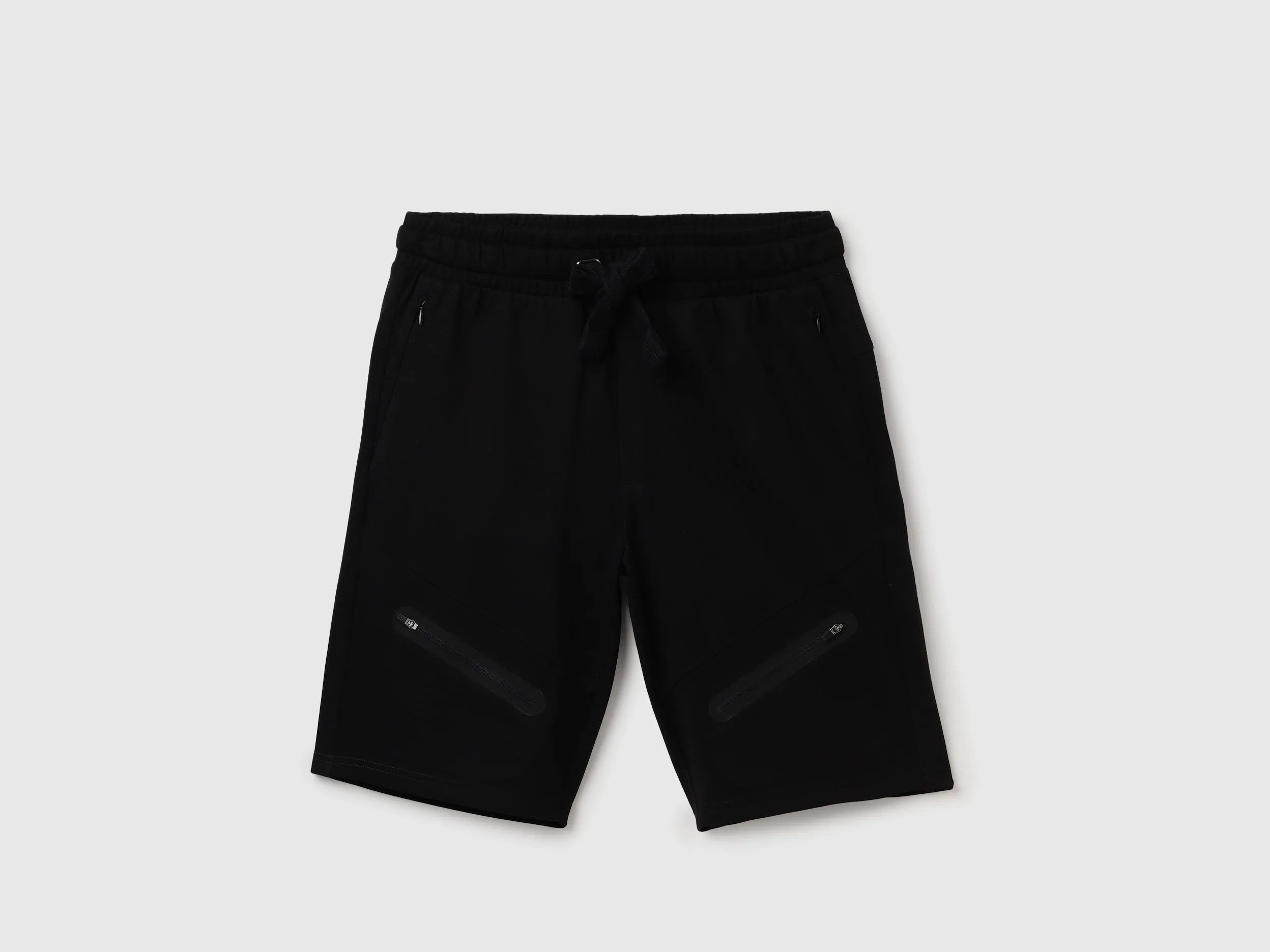 Solid Regular Fit Mid Waist Shorts