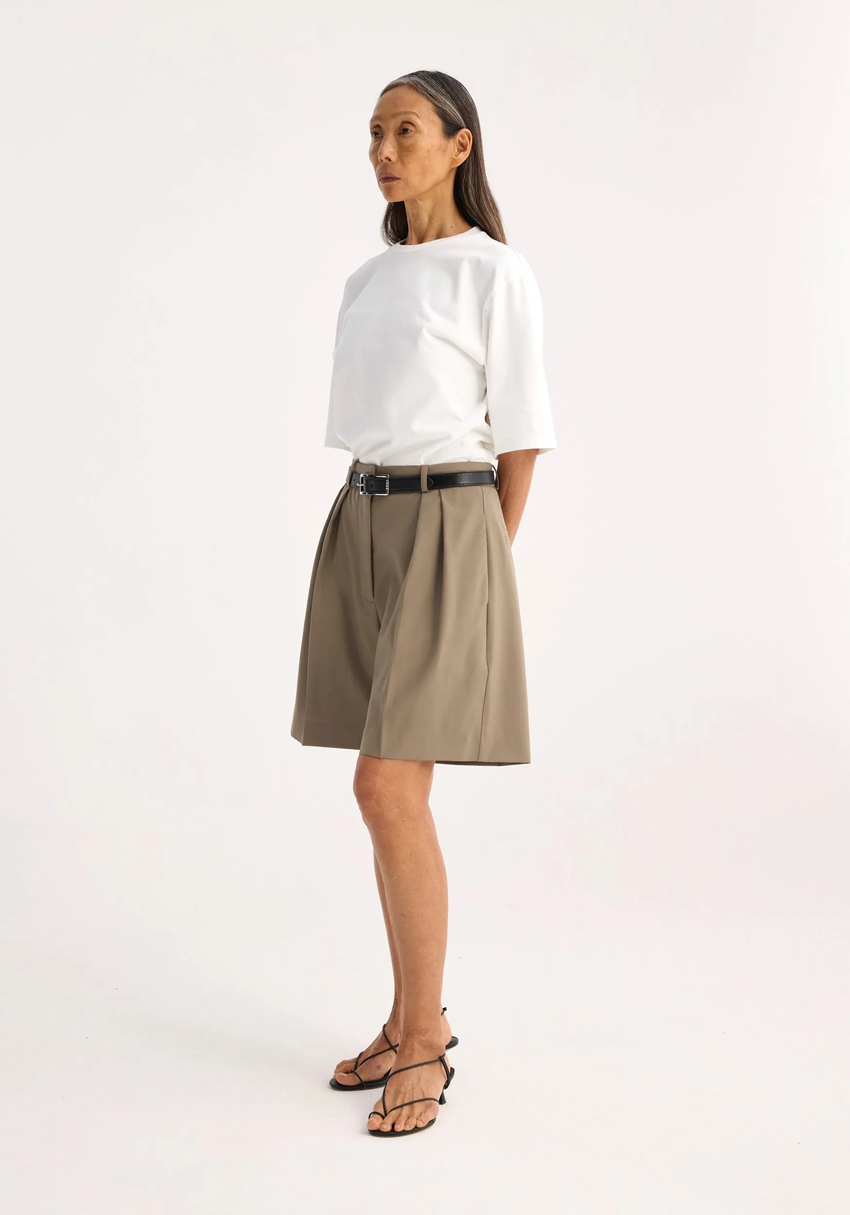 Tailored wide leg shorts | khaki
