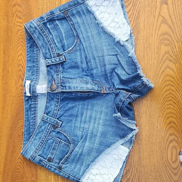 TEEN JUNIOR Girl, Sz M, Summer, Spring, Vacation, Plaid, Khaki, Jean Mini Shorts