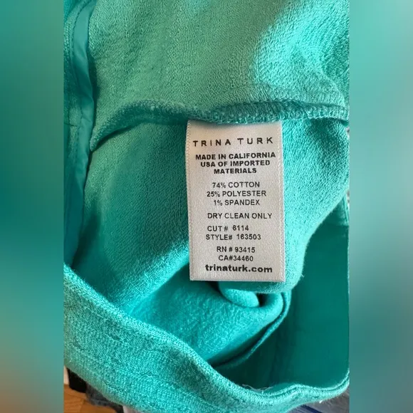 TRINA TURK Oceano Color Stretch Fabric Hook And Zip Close Shorts Size 0 NWOT