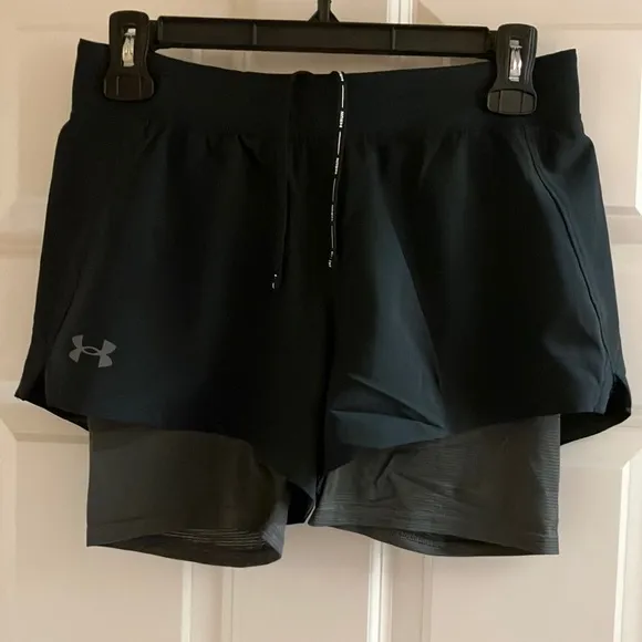 Under Armour 2-in-1 Tennis/Athletic Shorts, XS, NWT!
