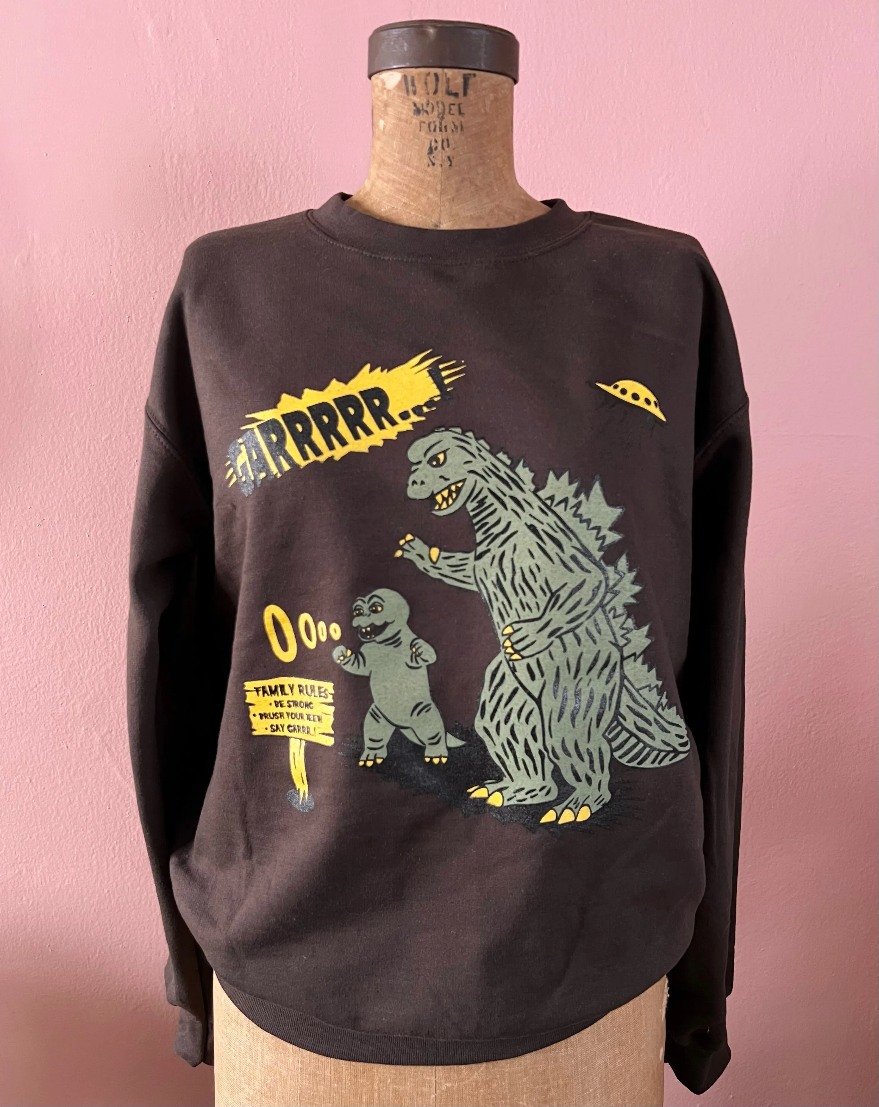 ＊UNISEX＊ GARRR SWEATSHIRTS *CHOCOLATE BROWN