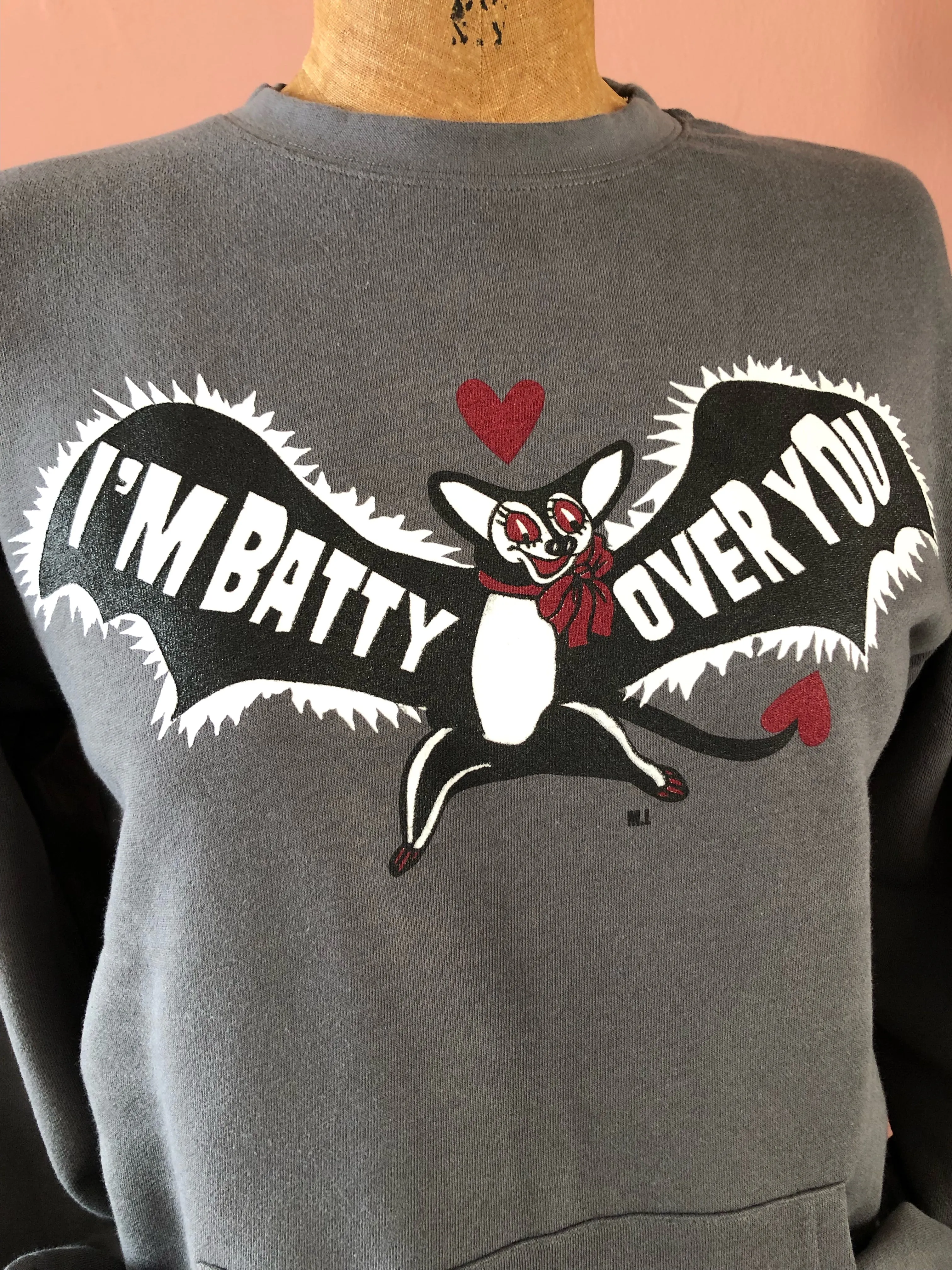 ＊UNISEX＊ GLOW IN THE DARK BATTY PULLOVER SWEATSHIRTS *GRAY