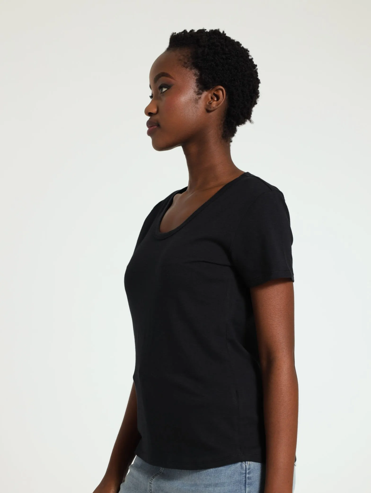Voop Neck Stretch Tee - Black