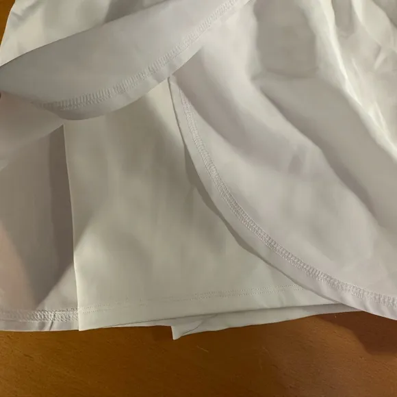 Year of Ours White Terrain Shorts 2.0 size Small