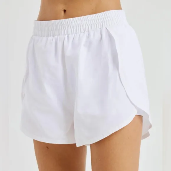 Year of Ours White Terrain Shorts 2.0 size Small